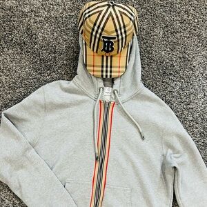 Authentic Burberry hat & hoodie